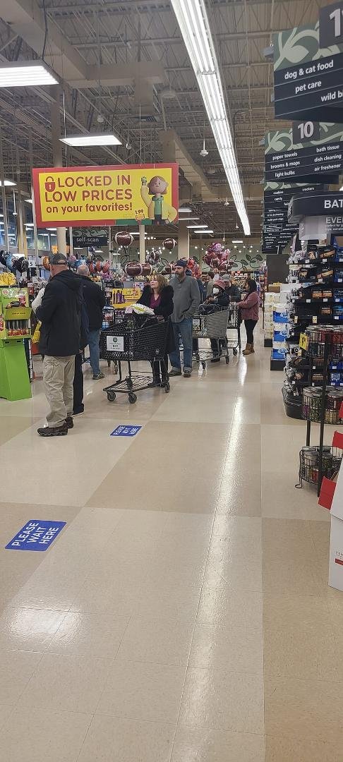 10 minutes of shopping - 1 hour in line. Thanks Kroger. This is the line for Uscan where you ARE the employee. Only one register was opened and Uscan - pitiful #justwalkedout #shoppublics