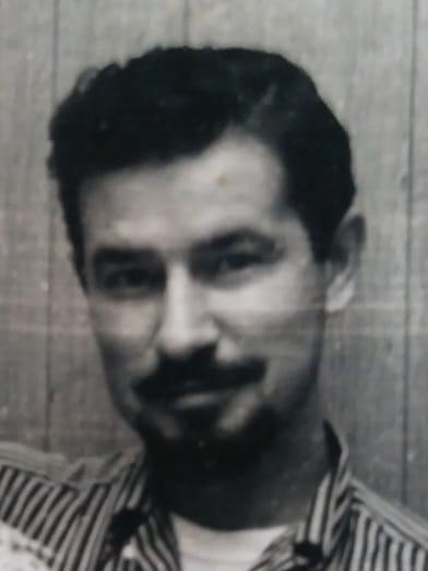 Dad from mid 50's. He went to Chouinard as student, lived in Venice and would drive to  school near MacArthur Park. He drew in charcoal a great self portrait similar to this, but couldn't get my brother to dig it up.
   Tho