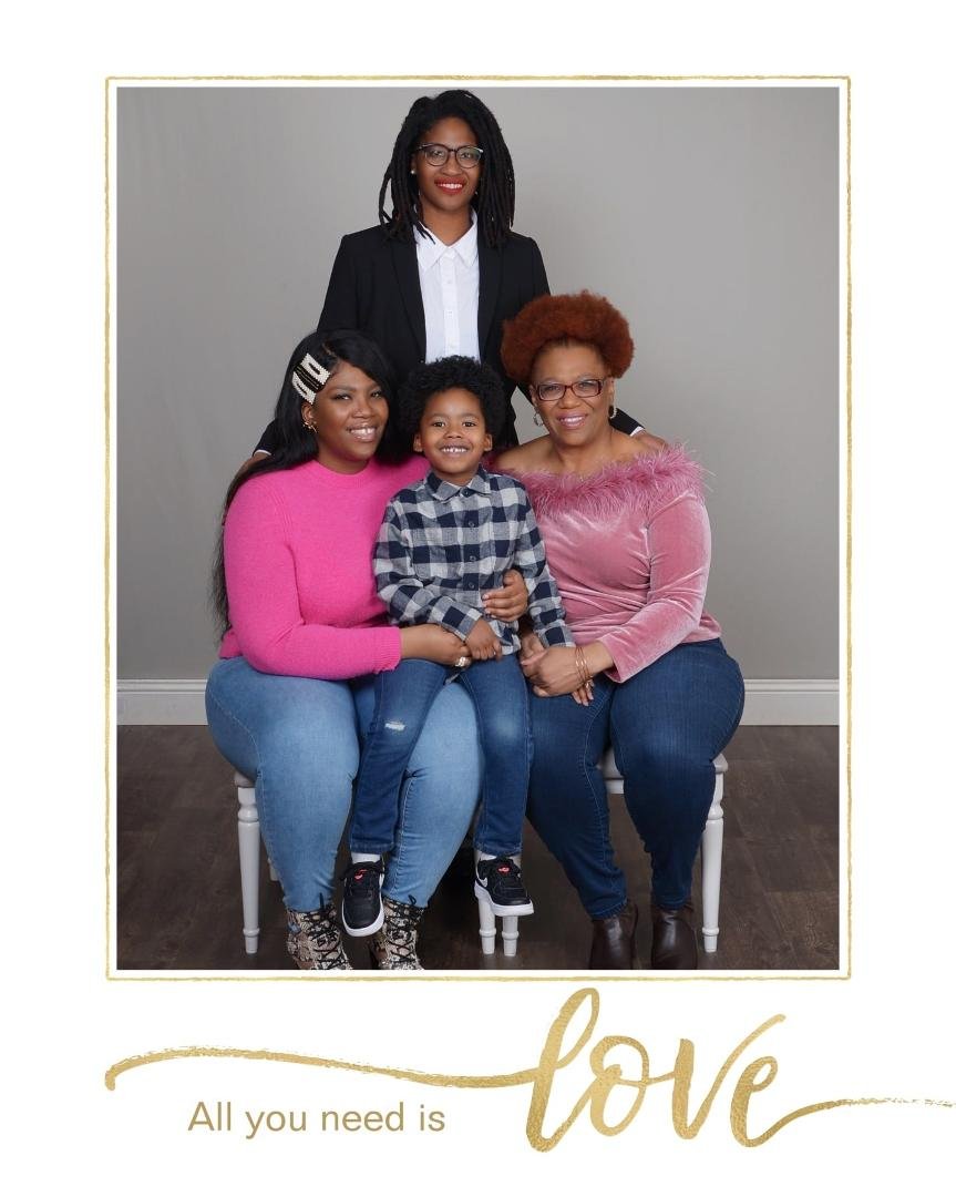 Celebrating 2021 with Kristian! She came home to visit us from OK!
The Lakes: Jamie, Zaya, Kristian, and Joyce! Missing two others (Felietta & Oshone).