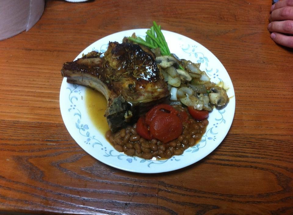 Here's tonight's dinner......
Stuffed pork chop, asparagus, baked beans and stewed tomatoes!!!