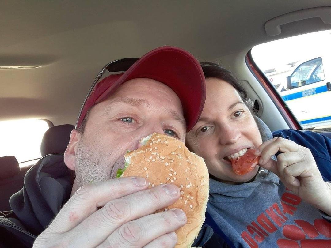 Date night at 5 Guys curbside service!