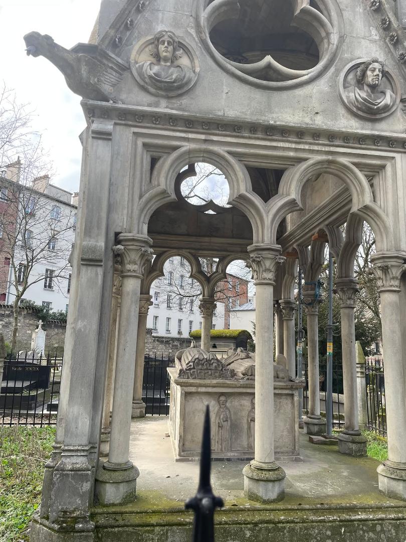 This is the grave of Abelard and Heloise. Abelard was an important philosopher and teacher in the 1100's. Heloise was a brilliant female student. They ended up in a forbidden love affair. Heloise's wicked uncle castrated A