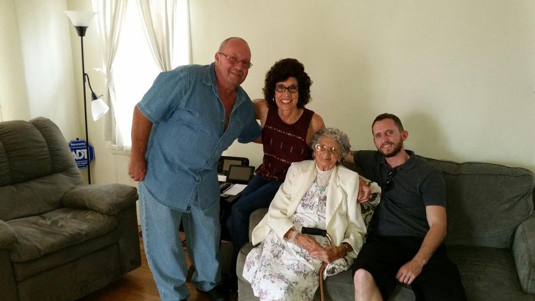 Cousin Linda from Detroit & Aunt Theresa from Torrance & Linda son Mike...Great visit 10-27-15