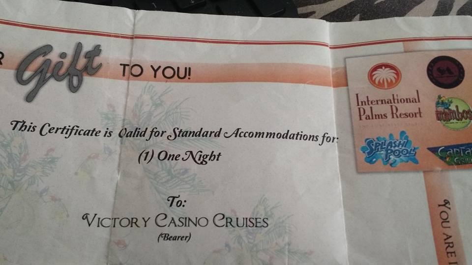 Anyone interested in a room stay for $50 @ international palms resort have to be used before the 30th