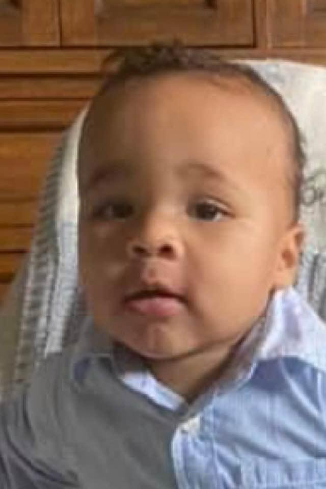 Y’all say Happy Birthday to my Mutta Butta! His name is “Atlas” The youngest of my Ganny babies! He is 1 year old and walking, learning new words and loves to eat. 🎂🎂🎂❤️🧡💛💚💙💥💥💥🎂🎂🎂🎂🎂