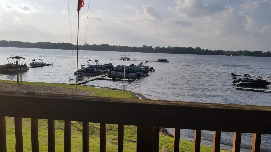 Jerry's Pub, Tiki Bar, A slice of Heaven