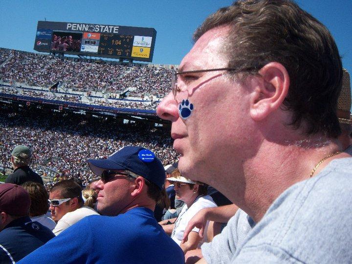 🏈#WeAre ⋆˚🐾˖° Penn State 🏈 Alma
mater — #3 ranked Penn State plays #1 Oregon Ducks at 8:00 PM ET tonight! Can't beat attendinng a PSU game along with 110, 000 screaming-drunk students, alumni & the ghost of Joe Paterno
