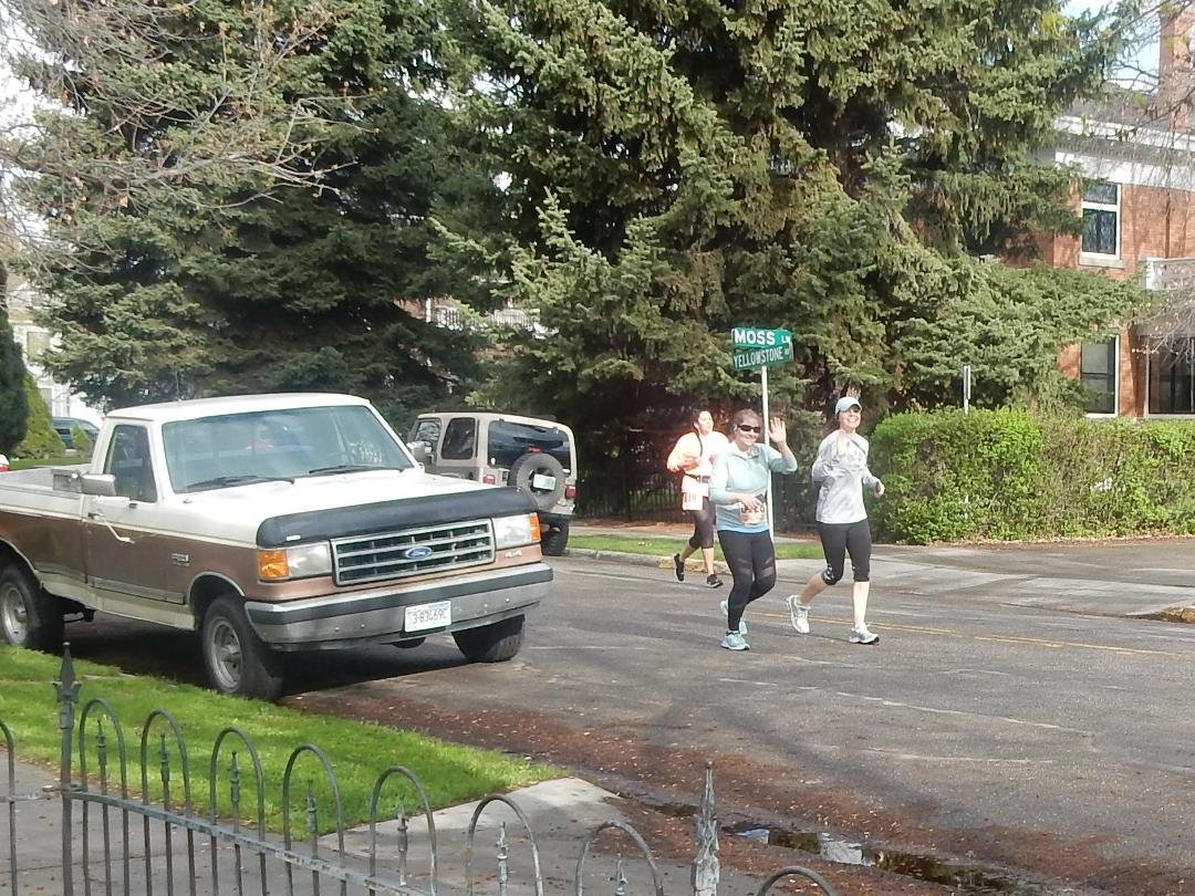 Sarah Keck and Autumn Markert last leg of the women's five mile