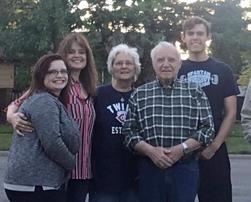 My awesome daughter Vikki, granddaughter Liz, husband Bruce and grandson William.  Thank you being there for me in the sad times.  Love you all💜💜💜💜