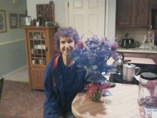 I want to thank my daughhter Ruth for these beautiful flowers for my birthday and valentine. i love you Ruth