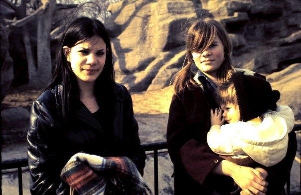 It's hard to believe that these two former Manson followers are seeking a pardon after their hideous actions against society. We are still not sure what happen to the girly looking child held by the one with pigtails or wha