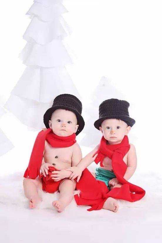 The Cooper twins first Christmas
