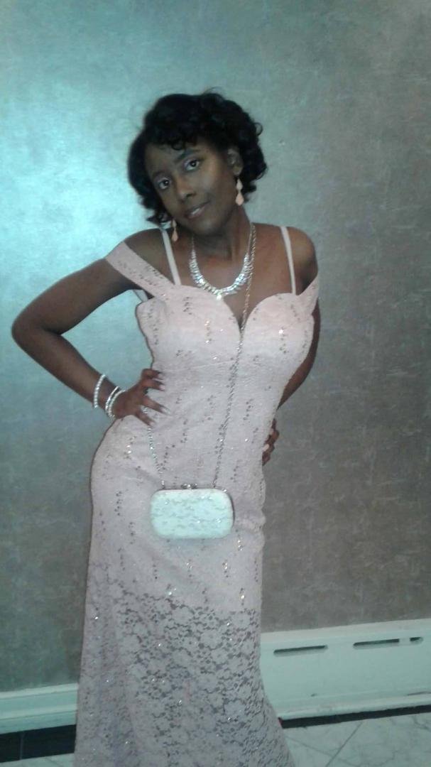Teovonni Morant's prom pic!!!!!