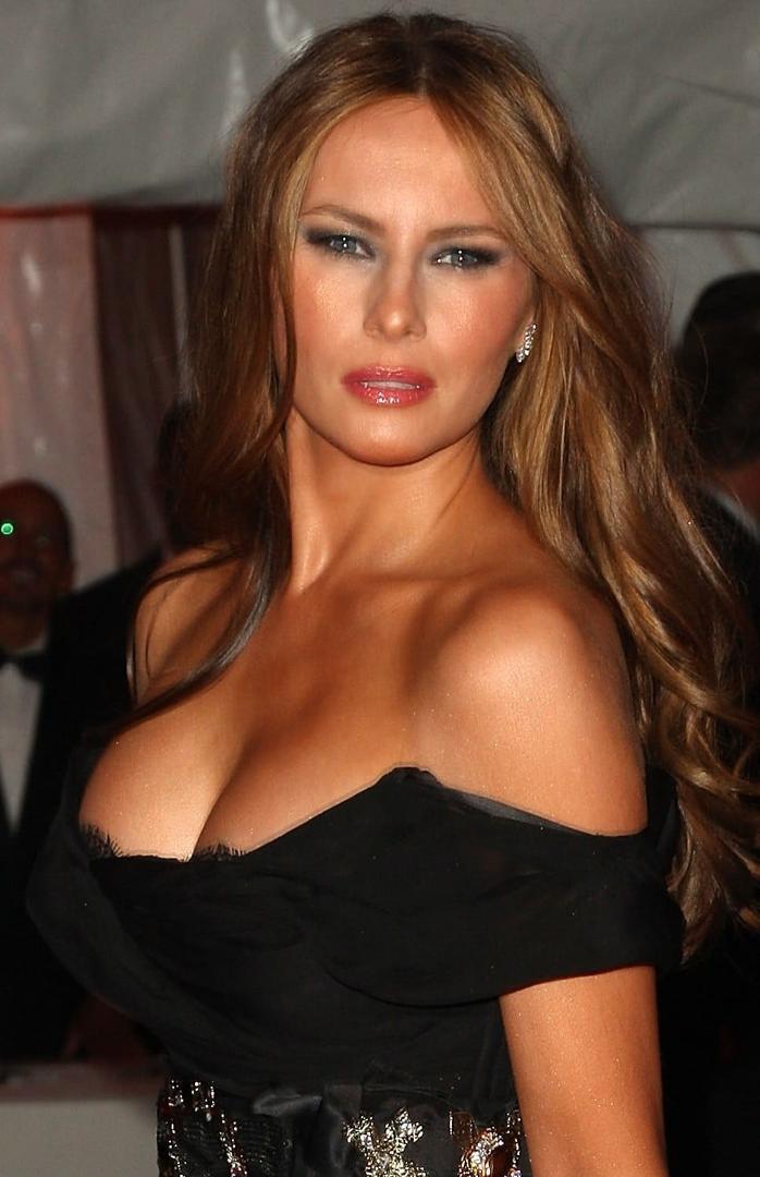 Posting this beautiful First Lady.