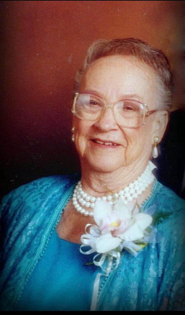 Celebrating the heavenly birthday of an angel, Mom, we love you and missing your presence dearly.