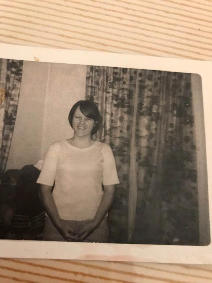 Hair looks so dorky lol found this picture while visiting with Freida Dyer