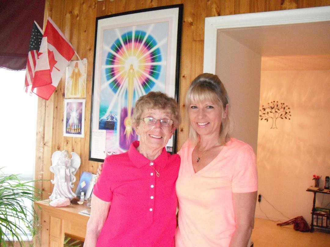 Wanda & Mom.