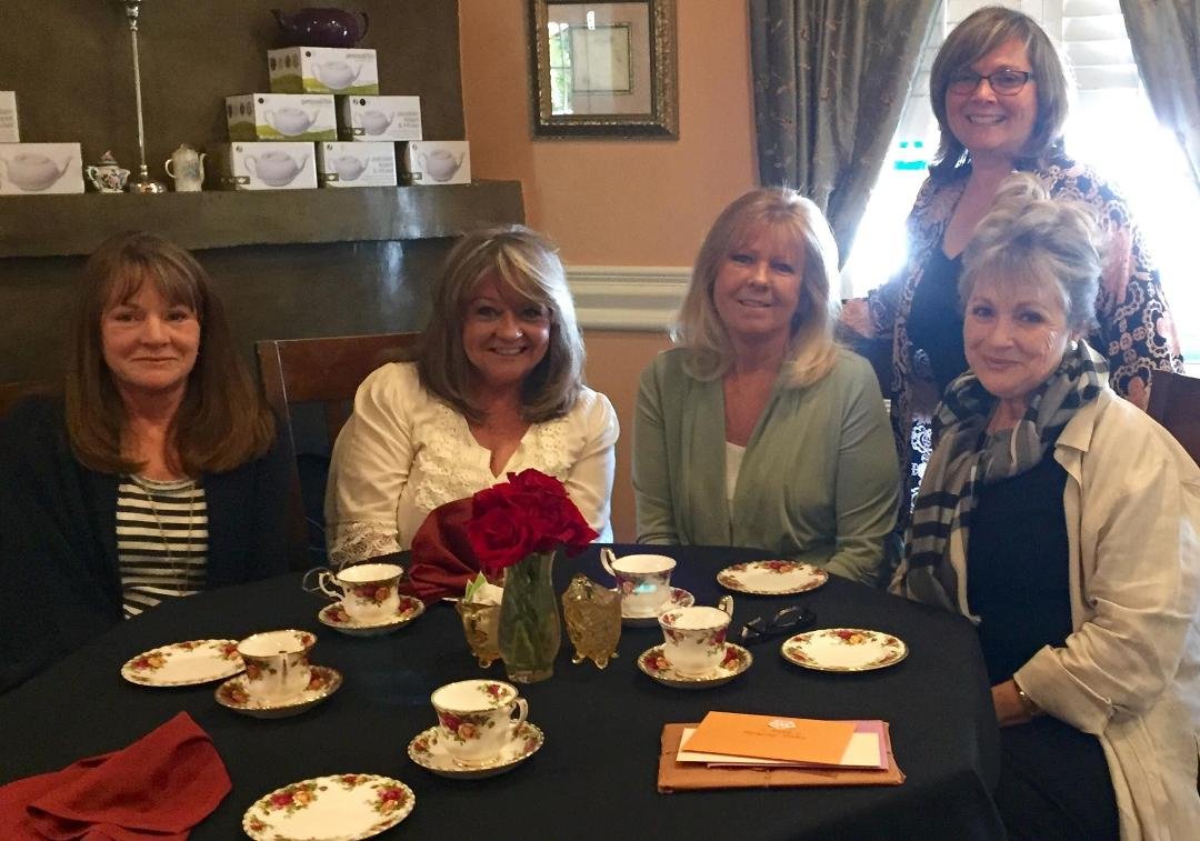 Celebrating with dear friends for Edee's birthday! 🎂