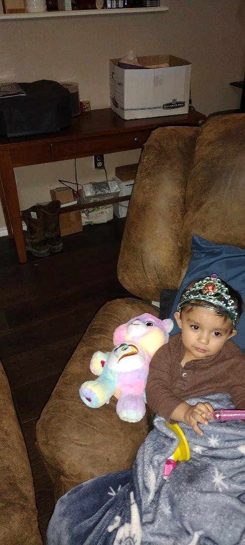 My granddaughter who's 4 made my grandson, who's 2, a king!