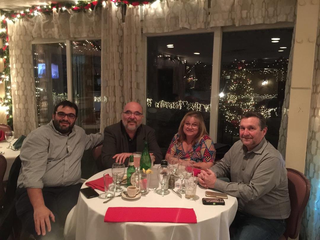 Dinner with old old friends at Carlucci's. I have missed them!