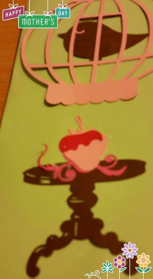 This is the mothers day card I have made on the cricut