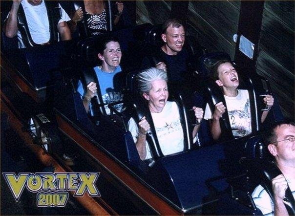 Carolyn, Katelyn, Karen and Scott on a wild ride.
Frank's on a bench waiting!!
