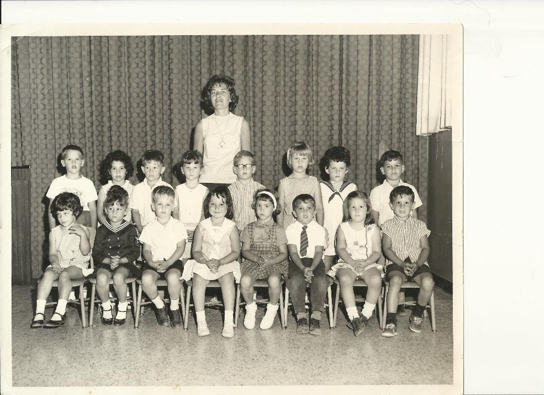 Miss Sandy's class, at Temple Or Olum, 1964???