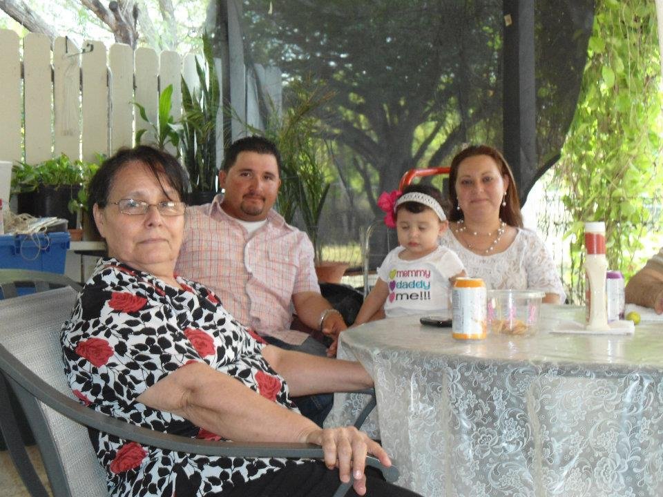 Once again Anita, hubby baby and Tia Concha