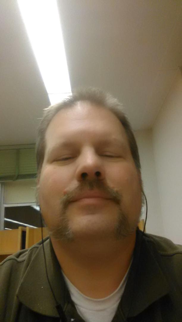 Daniel Hucks' album, Mobile uploads