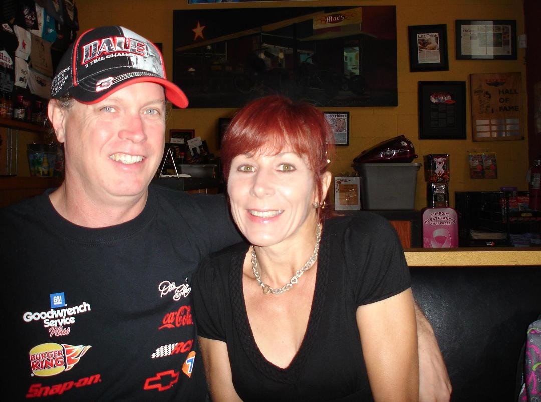 Tracey Diller Mitchell and Tom Mitchell at Mac's for lunch! Great BBQ here...