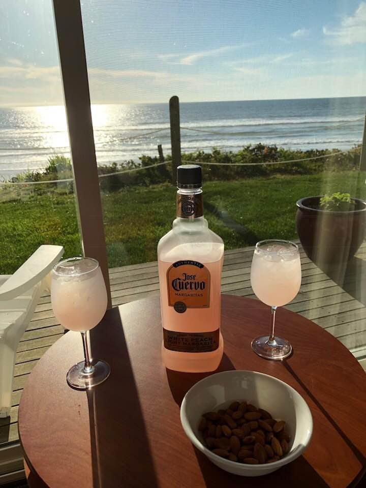 Monday night happy hour in Lincoln city!