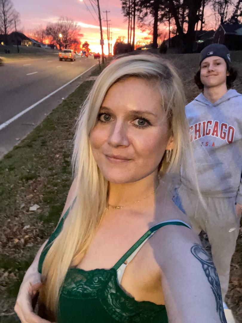 Melissa Evans' album, Mobile uploads