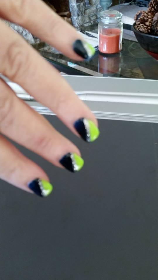 Getting my game nails on!