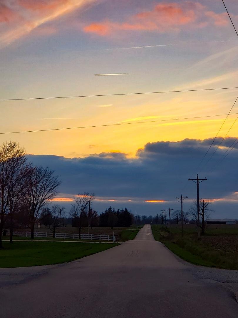 Looking west.  I'm never disappointed, the sunsets are wonderful here in Montgomery Indiana  3/21/2020