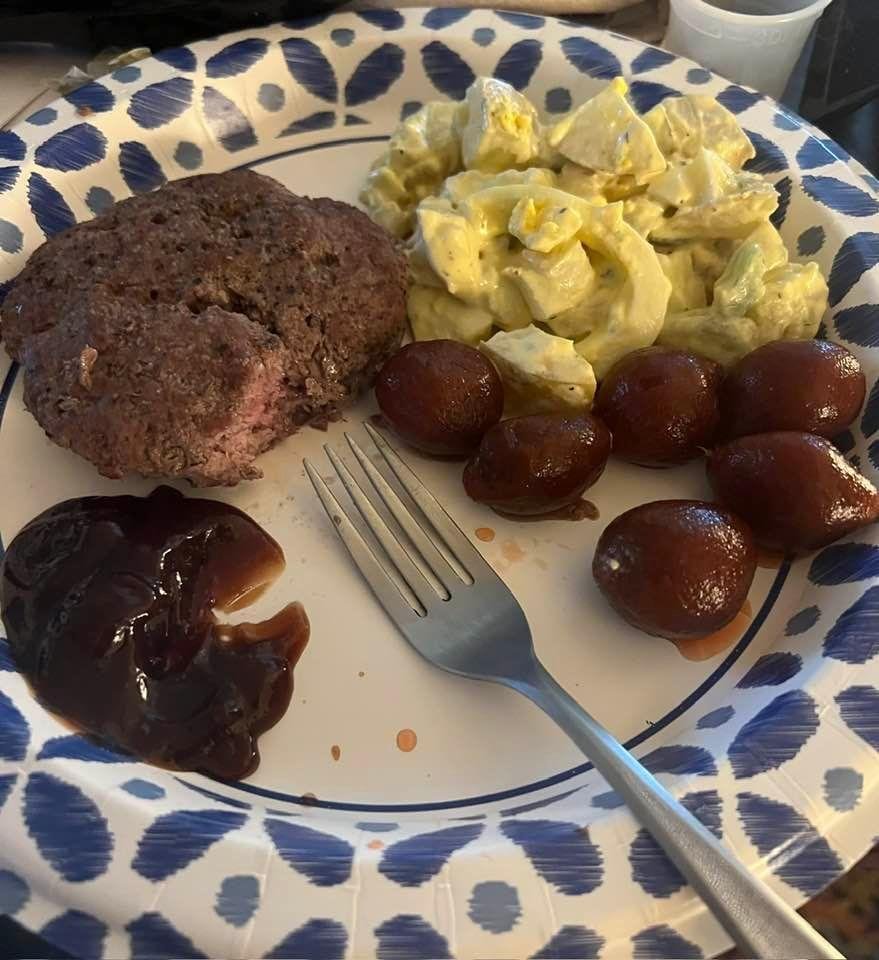 Potato salad, beets & a hamburger (I didn’t want a bun)
