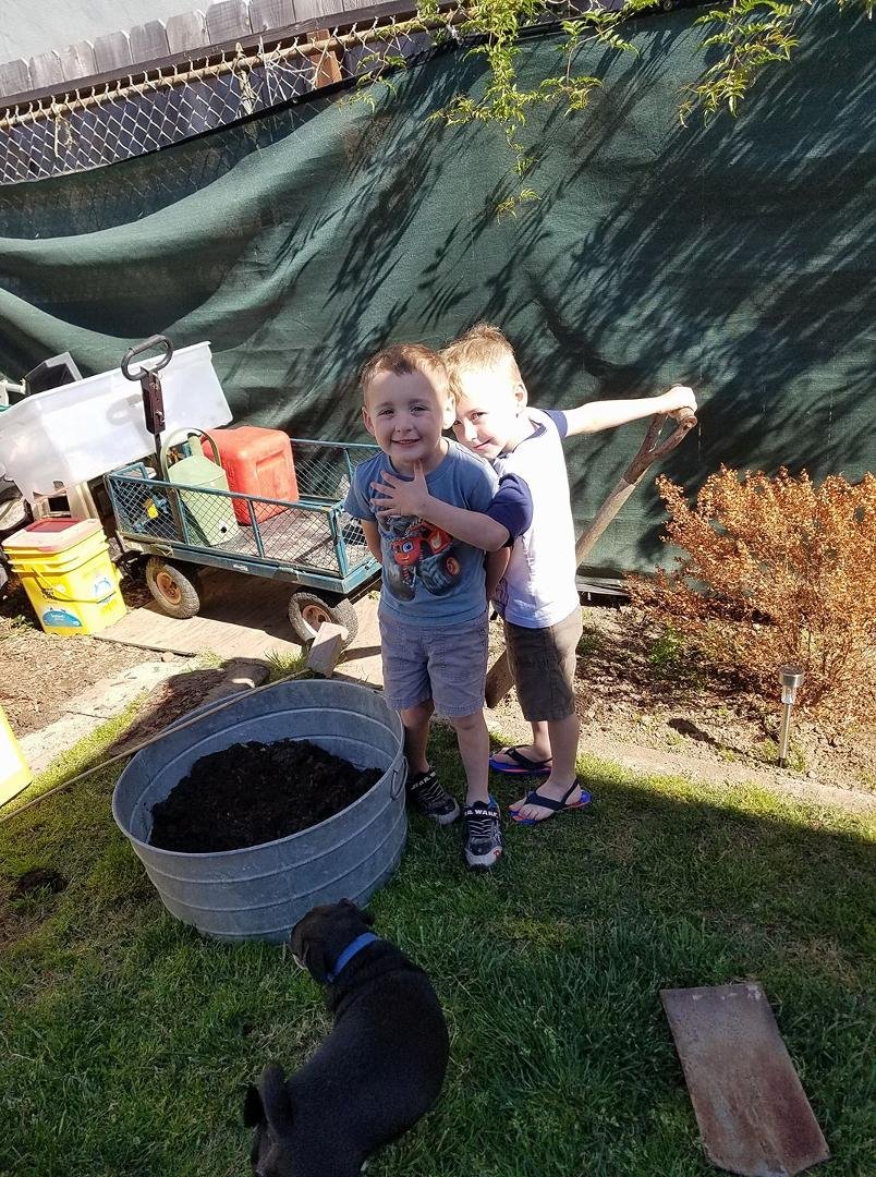My Grandsons Wyatt and Weston thay came over and spent the hole day with me such good boys we had lots of fun in the back yard