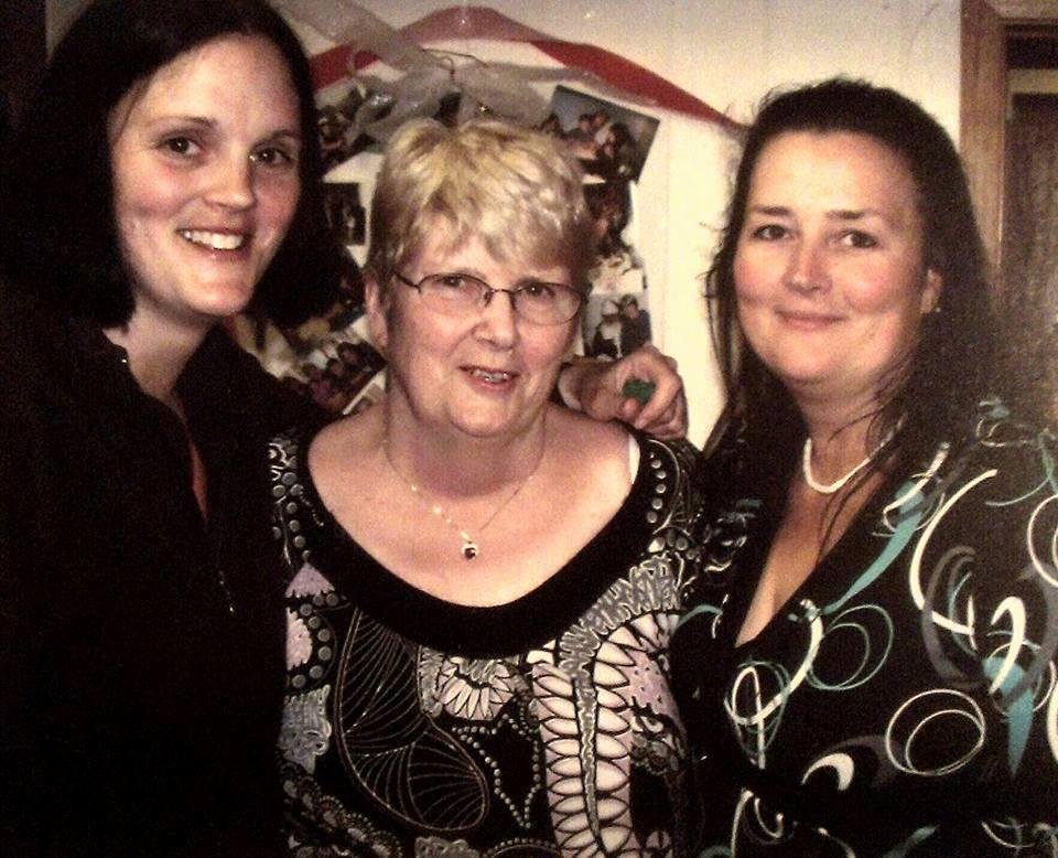 Remembering my special cousin, Linda Ann Townsend Barker. June 15, 1947 - March 12, 2016.  Linda with her two beautiful daughters Terri and Nicole. Linda and I are the same age and we share the same middle name. I cherished