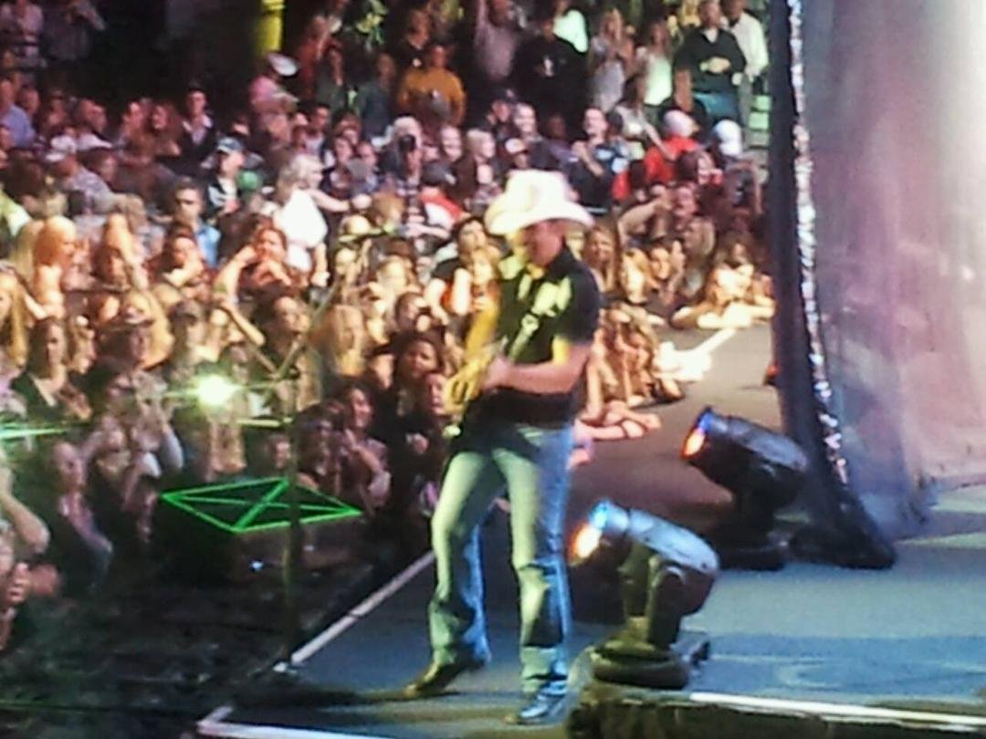 Well Sue and i had a great time ladt night at a great concert... This is Brad when he came over and sang to us
