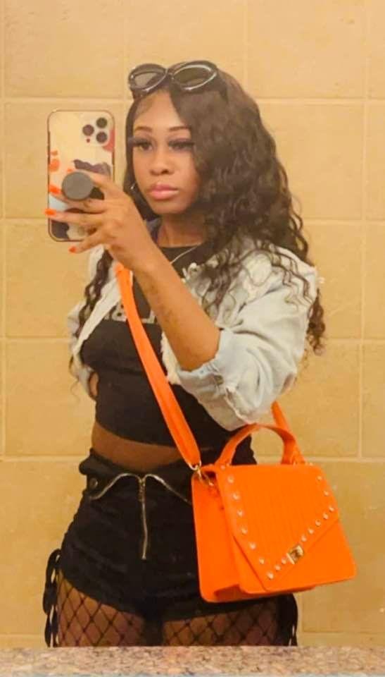 1st I wanna Thank God For Allowing us All to see Another Beautiful Blessed Day, An On this Day I would like to Wish this Lil Beauty A Happy Happy Birthday An May God Bless u to See Many Many More Years to Come An I hope u E