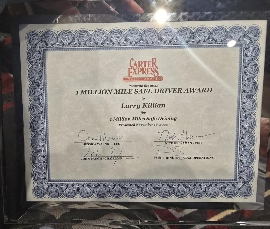 We had the annual award banquet for Carter Express Inc. this weekend. I wasn't feeling well went anyways. I was presented with my million-mile safe driver award. My buddy Matt Sutton and I were nominated for driver of the y