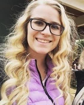 Happy 25th birthday to our beautiful granddaughter, Sydney! We love you so very much❤️❤️❤️