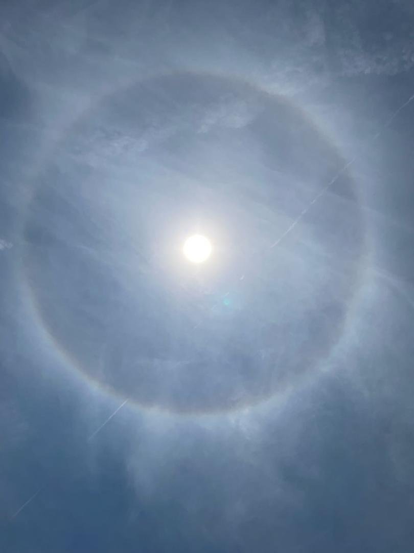 This was the sun directly over the funeral home yesterday as we went in. Kim noticed it and struck this pic. She said Daddy is with us.
