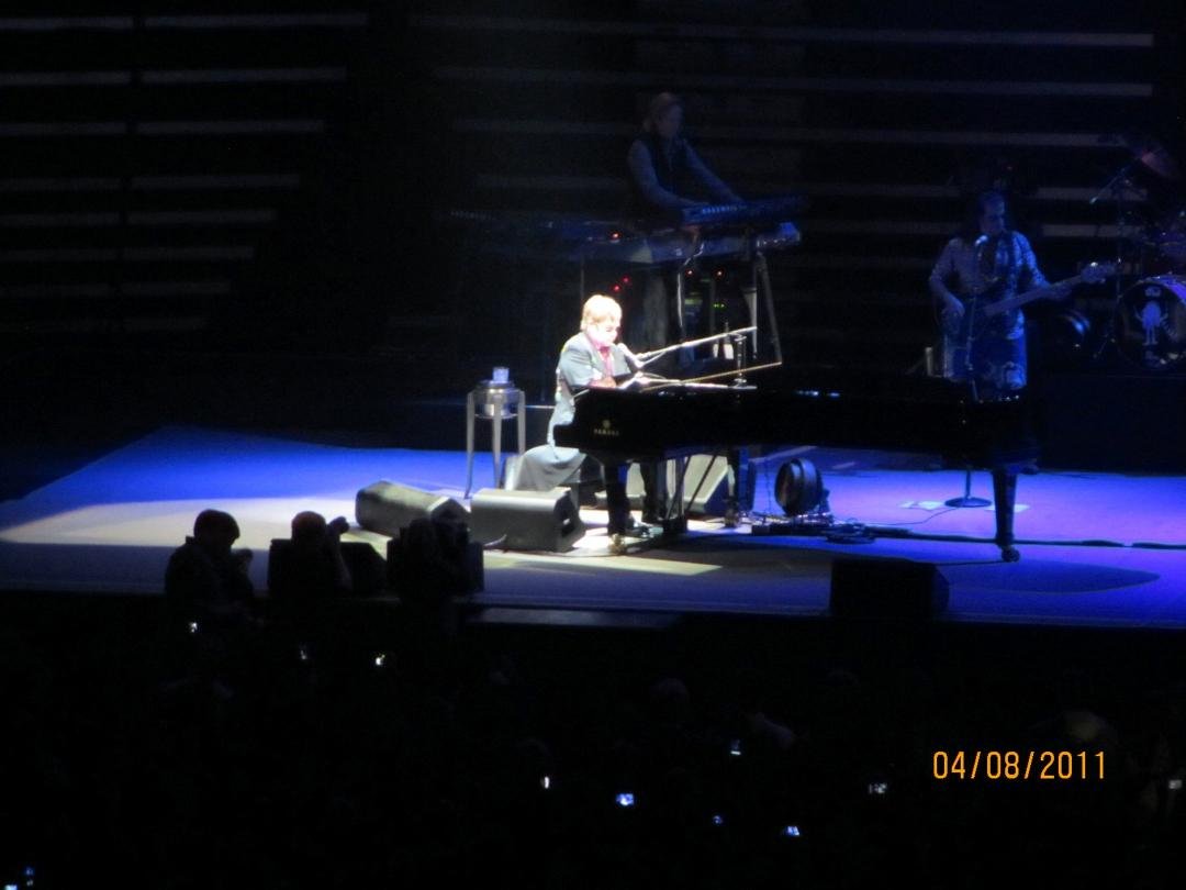 Steve Watilo's album, Elton John 4/8/2011