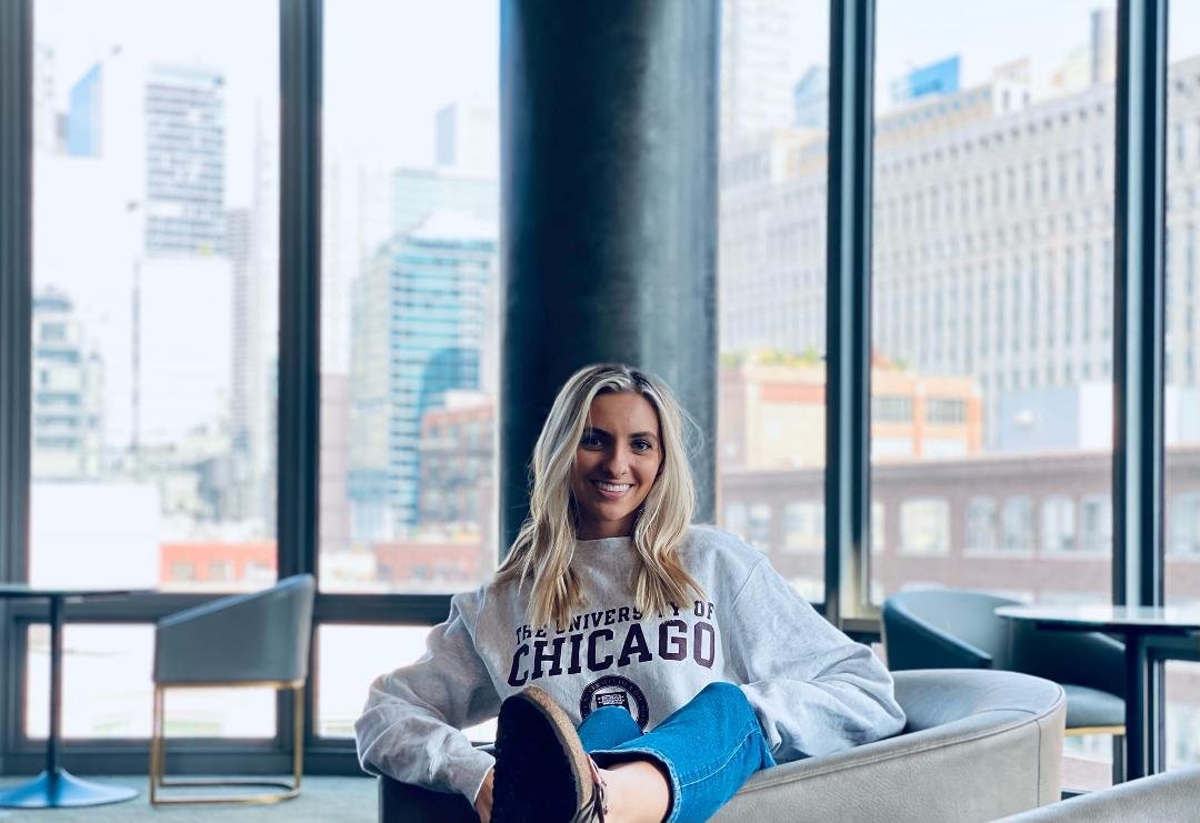 Congratulations to my daughter Lexi, who has been named to the Dean's Honor List for the MBA program at the University of Chicago Booth School of Business!