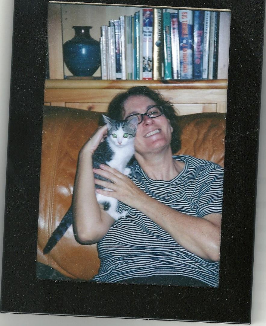 Ellen with Nella as kitten.