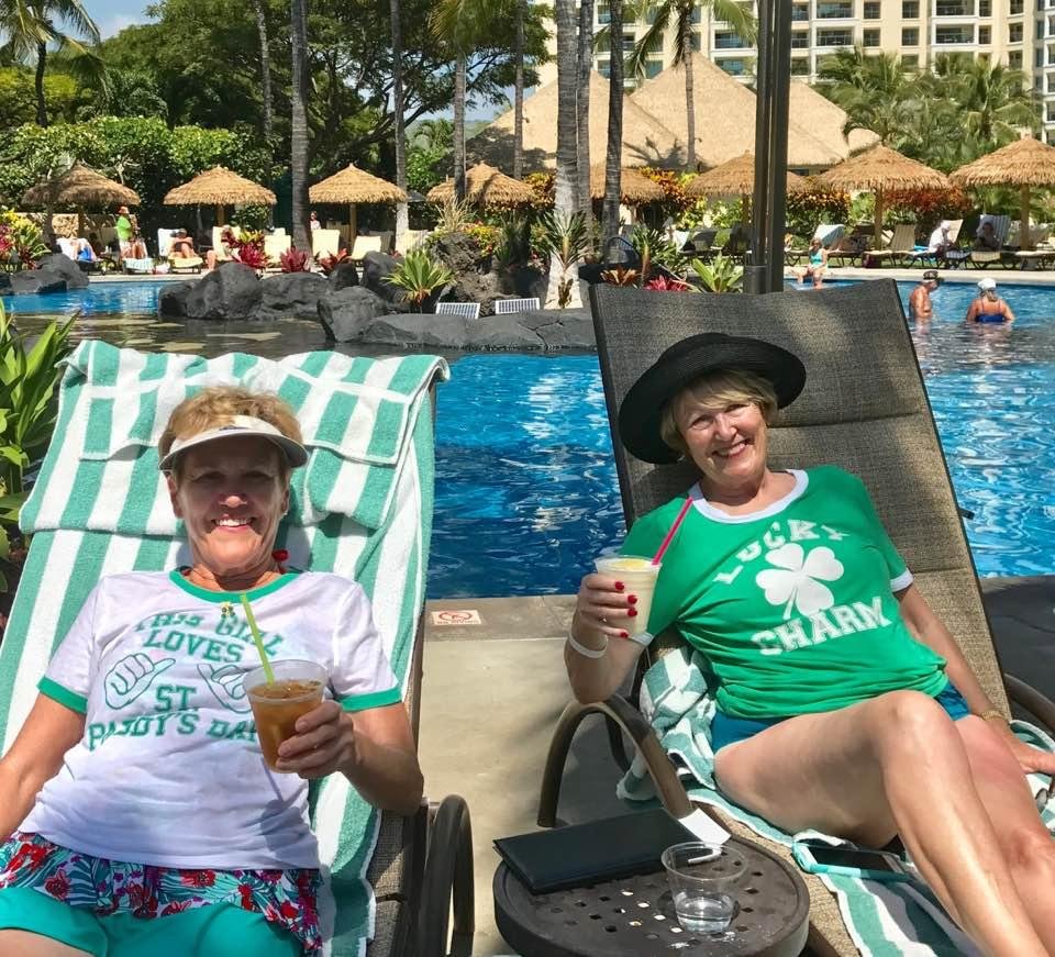 McBride sisters livin' the dream! Aloha, Happy St Paddy's Day,🍀& a Happy 29th Anniversary to my favorite (& only) sis & brother-in-law❣😍