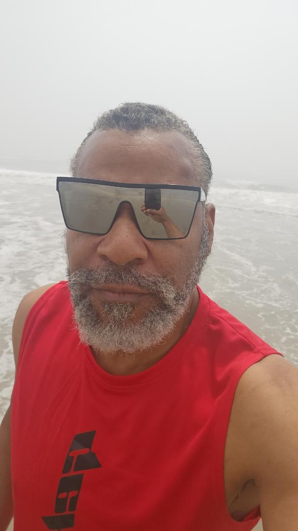 Dwayne Evans' album, Mobile uploads