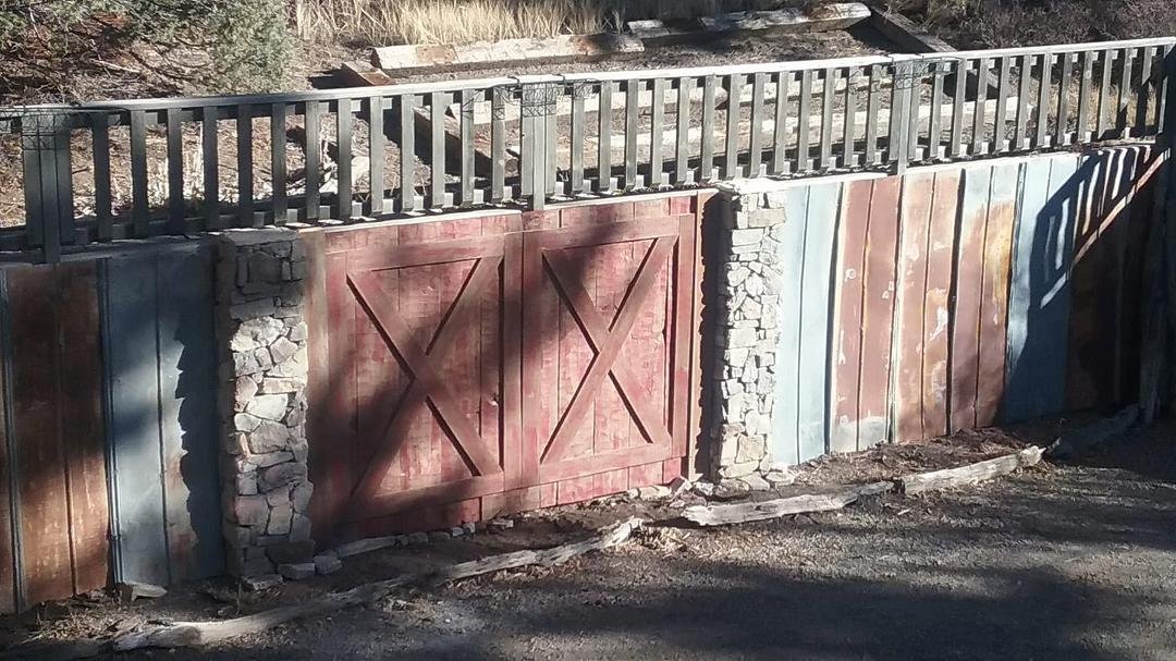 Sunshine on new old barn roofing and barn door wall! I just wish It was covered in snow!!! Lord, hear my prayer!