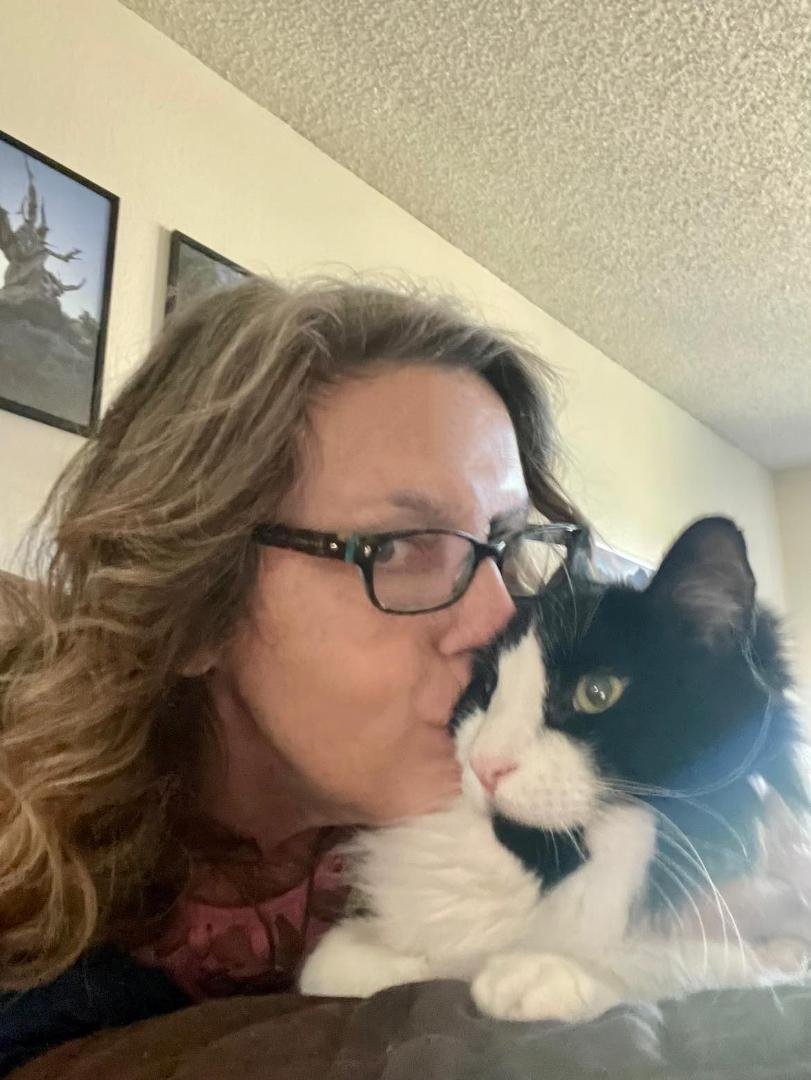 I love this Snoop Kitty Kitty ♥️ and his support. This has been a big week for me & the payoff will come together, results are begging to show!