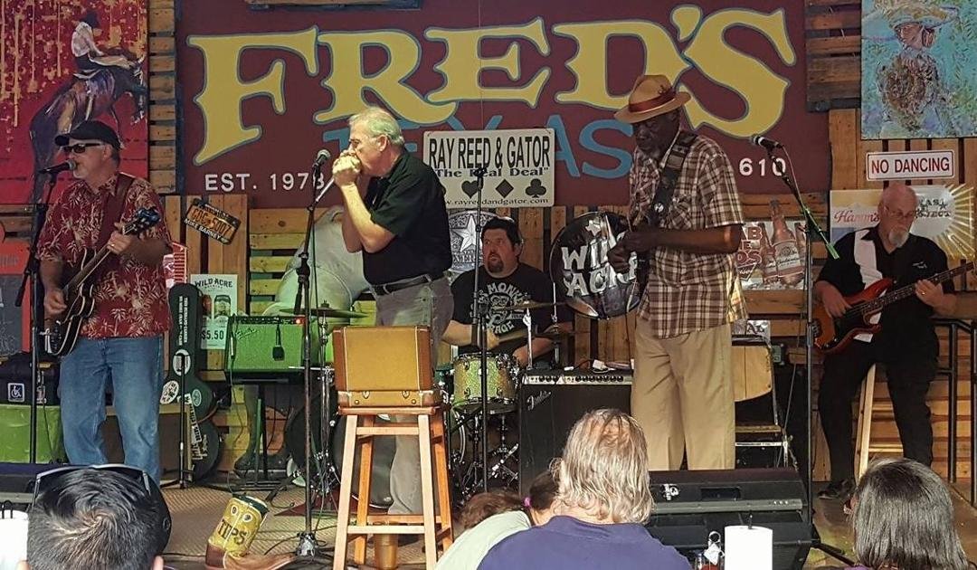 Ray Reed & Gator at Fred's in Ft. Worth, TX